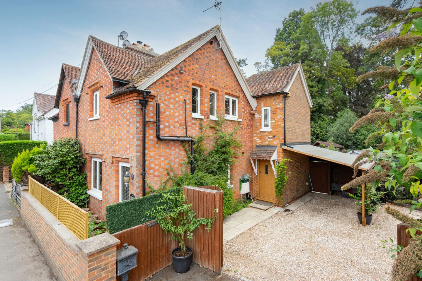 London Road, Sunningdale
