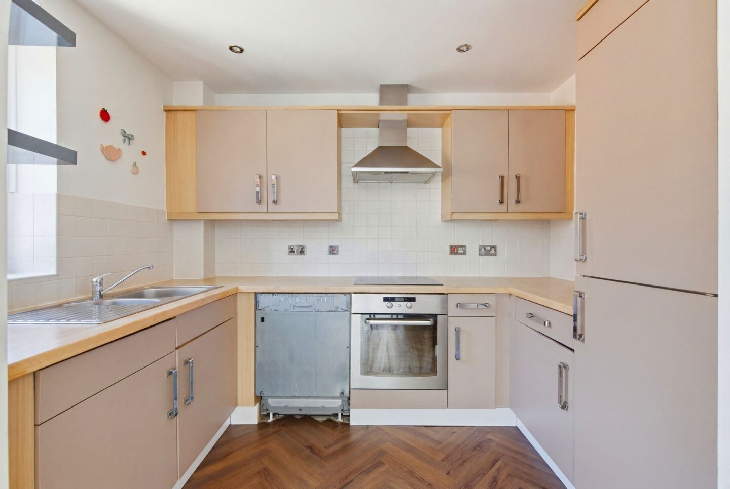 21VernonCourt-13.jpg
