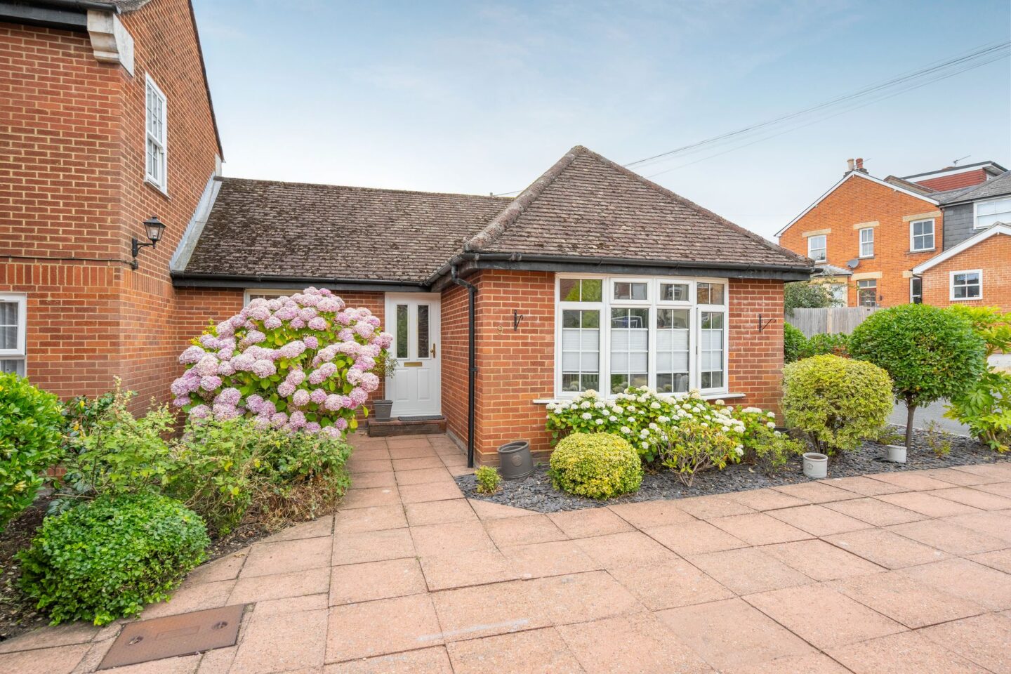 Village Court, Sunninghill