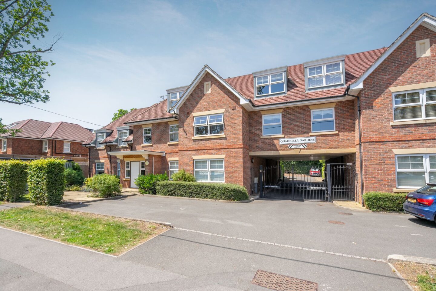 Quadrella Gardens, Ascot