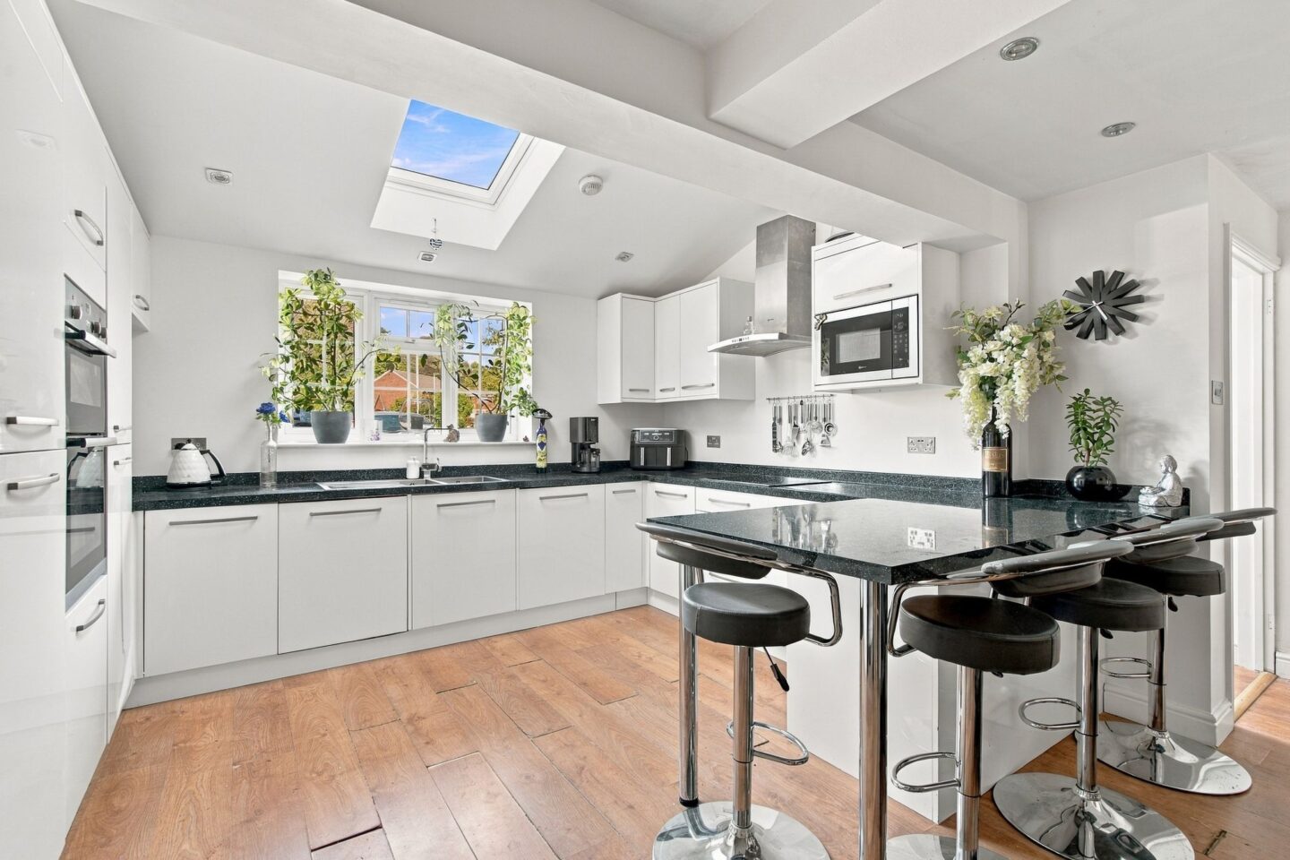 55KingEdwardsRoad-13.jpg